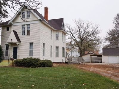 123 Cayuga St, Storm Lake, IA, 50588