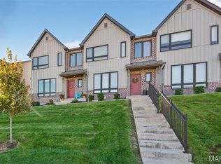 25 Aubrey Pl, Saint Charles, MO 63303