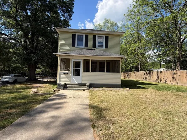 1101 E Pine St, Lincolnton, NC 28092