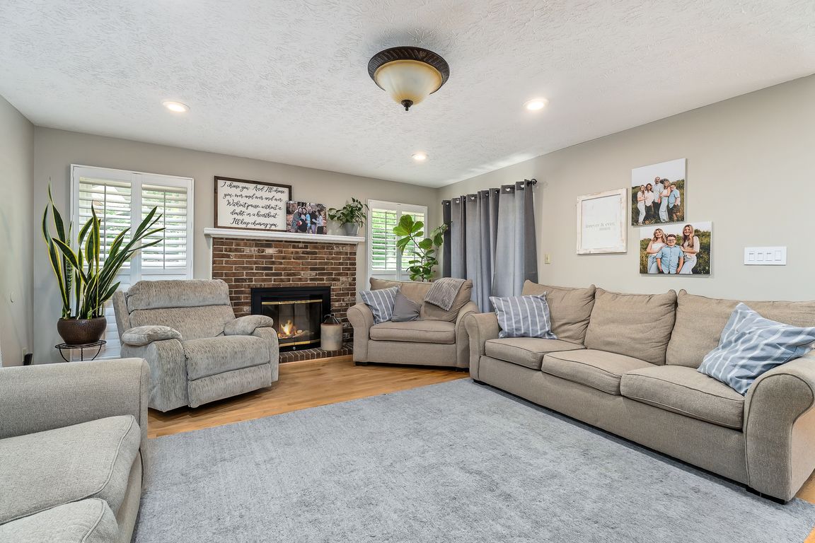 next background image