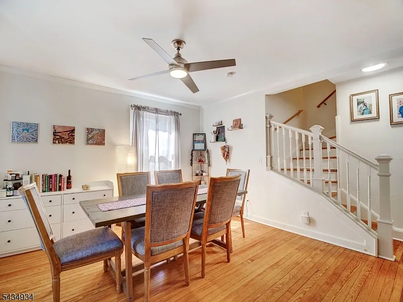 3 bed, 2.0 bath, $3,800 — Photo 1