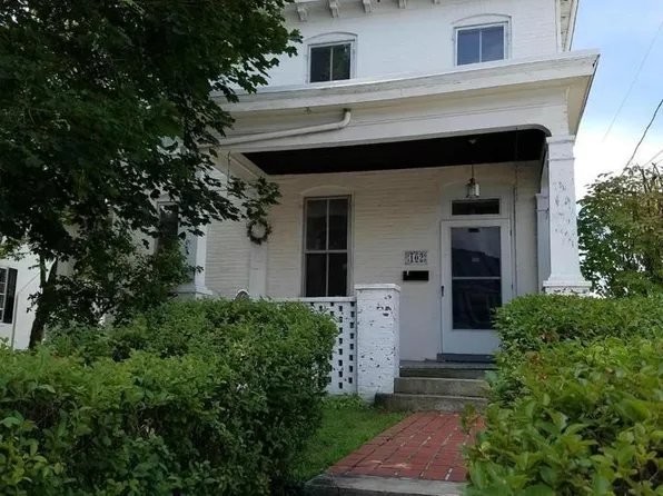 102 E 3rd St, Waynesboro, PA 17268