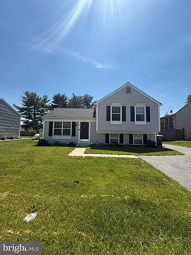 805 London Ct Photo 1