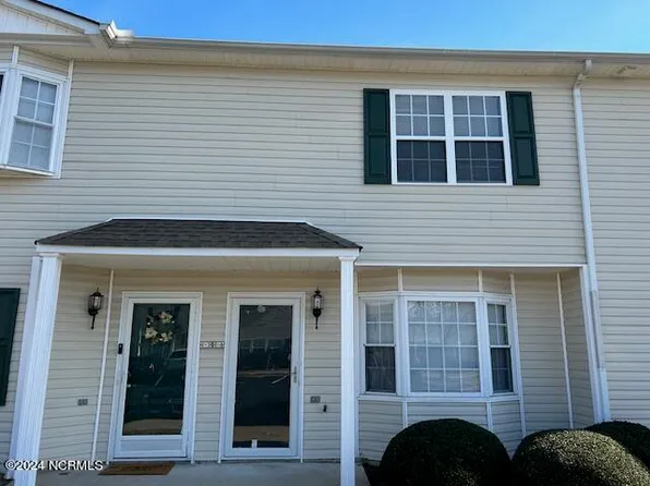 2385 Vineyard Dr APT I4, Winterville, NC 28590