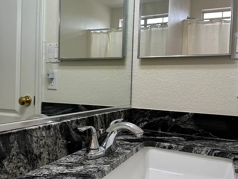 1337 E Charleston Ave — Photo 19