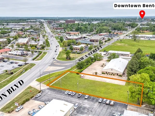 1601 SW A St, Bentonville, AR 72712