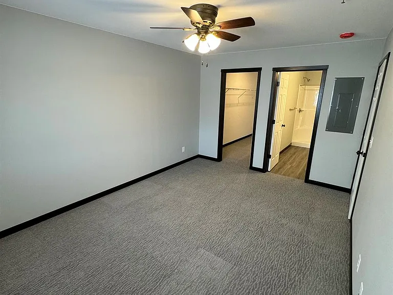 7758 Adrina Dr — Photo 23