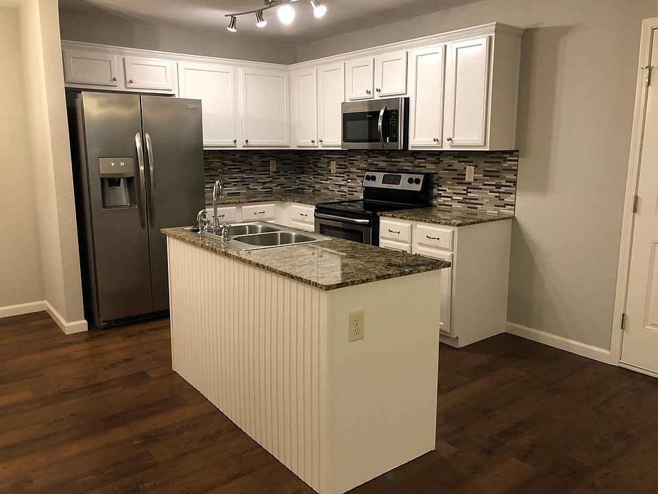 1st image of 3506 SW Deerfield Blvd #2