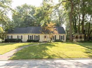 4101 Wood Castle Rd, Evansville, IN 47711