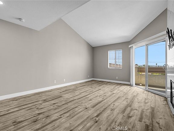 4th image of 3605 E Anaheim St Unit 420