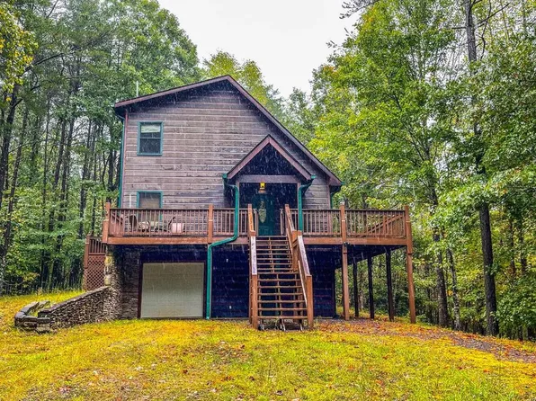 1080 W Hidden Valley Lakes Dr, Mc Caysville, GA 30555