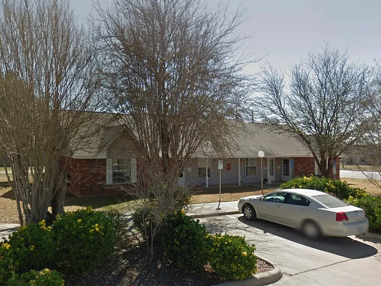 200 N Palmer St — Photo 4