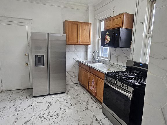 3rd image of 2203 John F Kennedy Blvd Floor 1