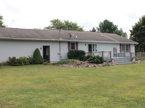 3rd image of 2906 N Meadowside Ln