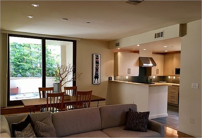 2nd image of 944 5th St