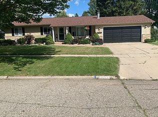 549 Spring Ln, Flushing, MI 48433
