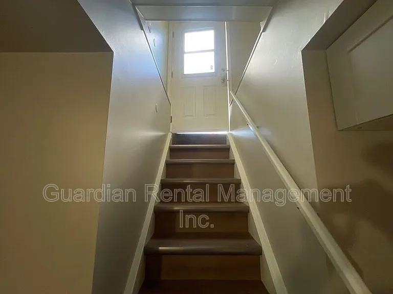 404 Ambrose St #2 — Photo 2