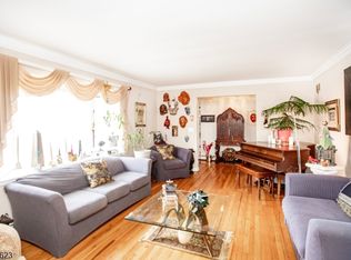 41 Orchard Pl, Hawthorne, NJ 07506