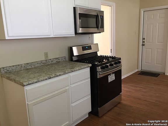 4th image of 539 Rexford Dr