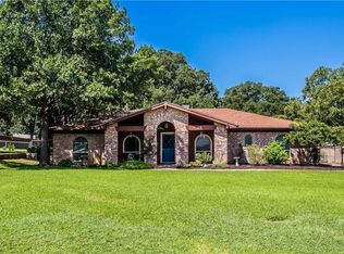 15 Rancho Dr, Fort Worth, TX 76244