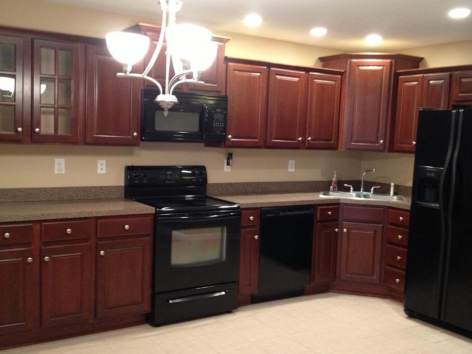 Fabulous full-sized kitchen
