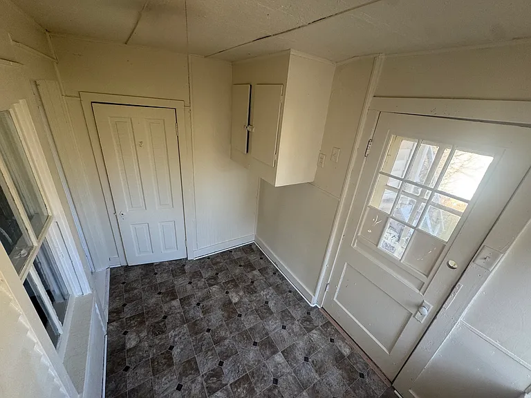 420 Grand Ave #1 — Photo 6