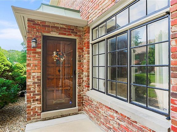 3rd image of 8363 Somerset Dr #8363