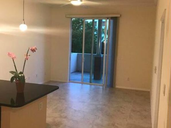 600 S Dixie Hwy APT 407