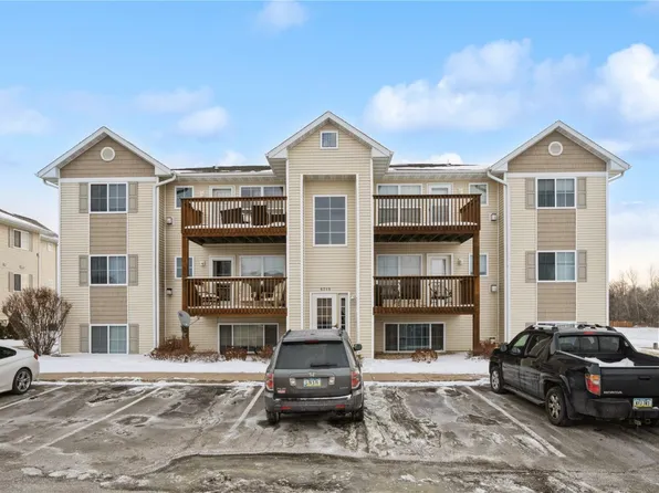 6715 Creekside Dr NE Unit 12, Cedar Rapids, IA 52402