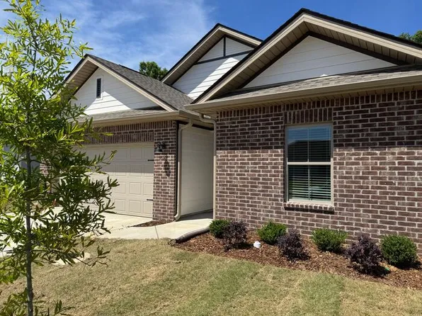 15589 Ruthie Lynn Dr, Athens, AL 35613