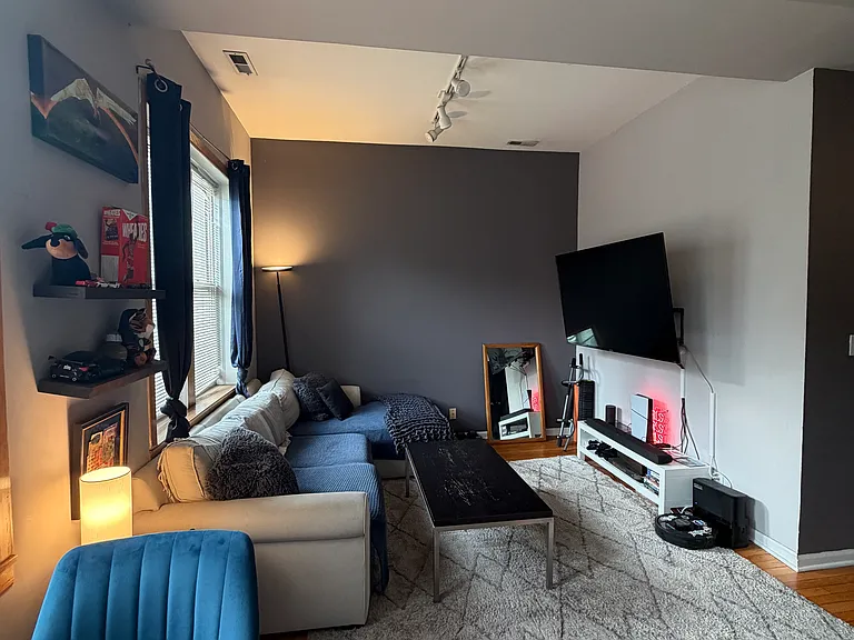 537 N Ashland Ave #2F — Photo 22