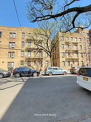 Rented by Metro Park Realty Inc