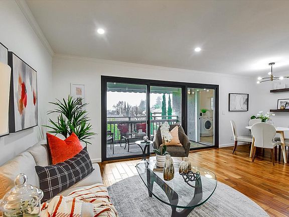 3rd image of 2737 Mauricia Ave #B