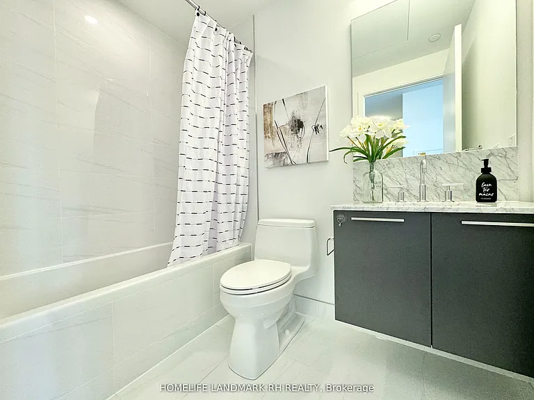 3 Gloucester St #610 — Photo 9