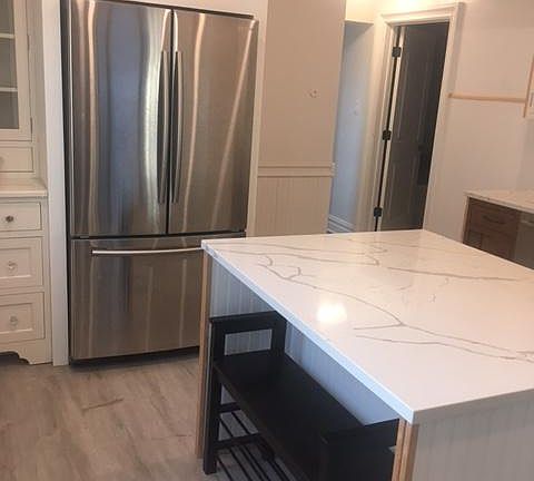 4th image of 2834 N Troy St #1