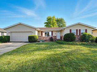 1735 W 98th Pl, Crown Point, IN 46307