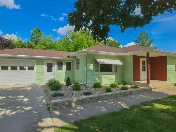 1231 N 8th St, Fort Dodge, IA 50501