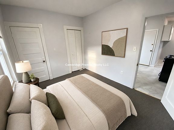 4th image of 33 Everett Ave #5