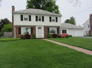 34 Tatham Hill Rd, West Springfield, MA 01089