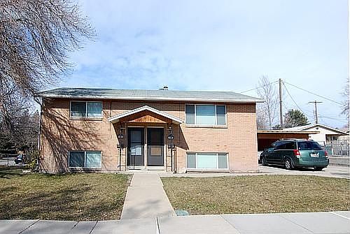 1st image of 905 Austin Ave