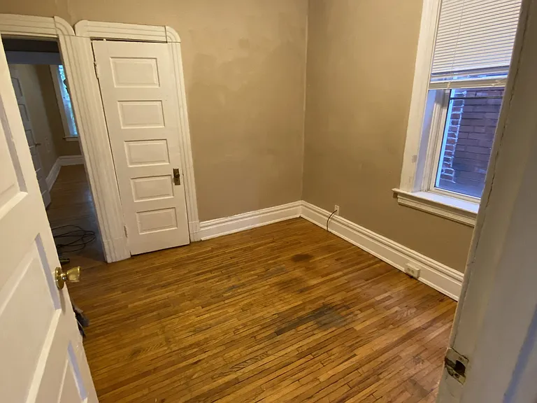 4200 Russell Blvd #2F — Photo 9