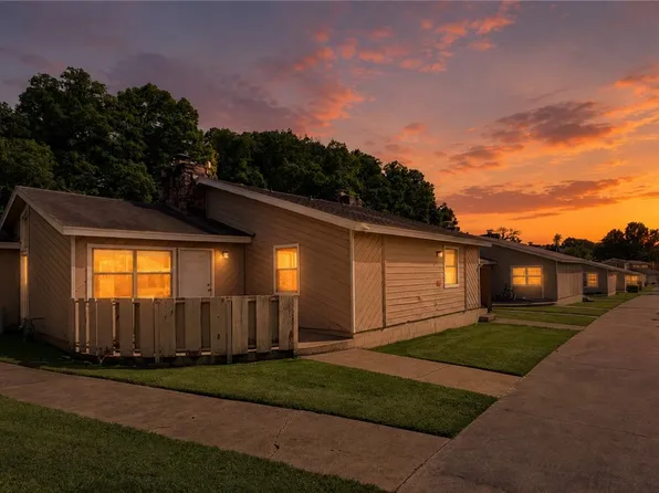 13799 Turnberry Ln #116, Siloam Springs, AR 72761