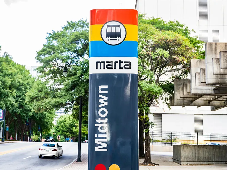 Modera Parkside is located just 1.7 miles from Midtown MARTA Station, giving you quick and convenient access to Atlanta's public transit. Enjoy all the perks of city living with seamless connectivity to the best of Midtown and beyond!