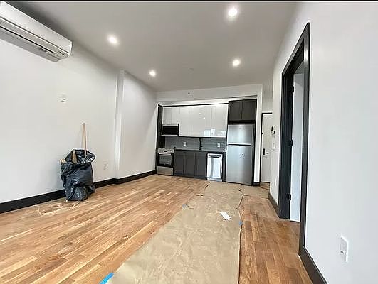 1st image of 1049 Rogers Ave #306
