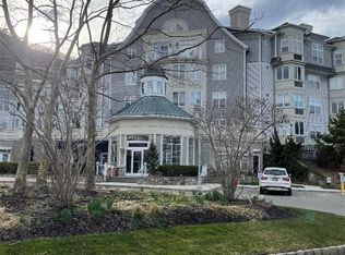 1205 Round Pointe Dr, Haverstraw, NY 10927