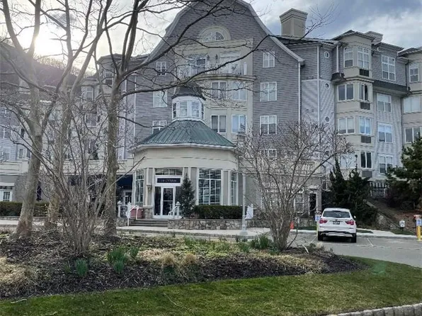 1205 Round Pointe Drive, Haverstraw, NY 10927