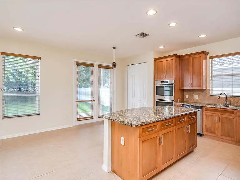 14935 SW 52nd St — Photo 25