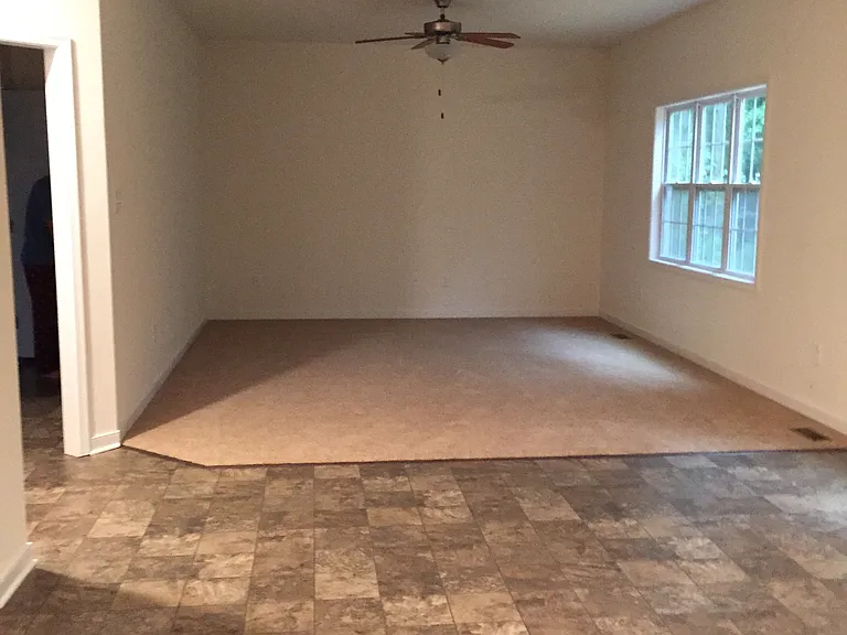 718 Bella Way — Photo 3