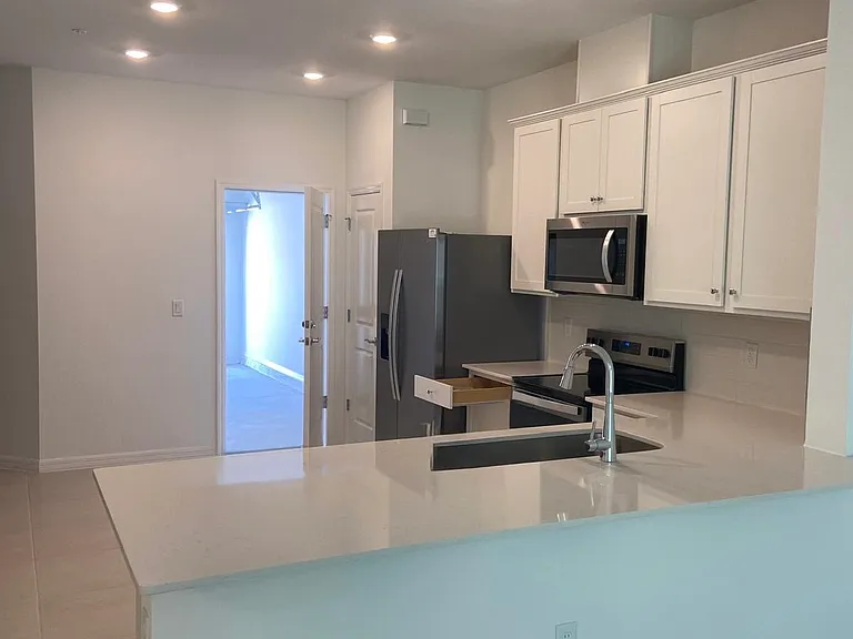 4443 Jetty Ln NE — Photo 8