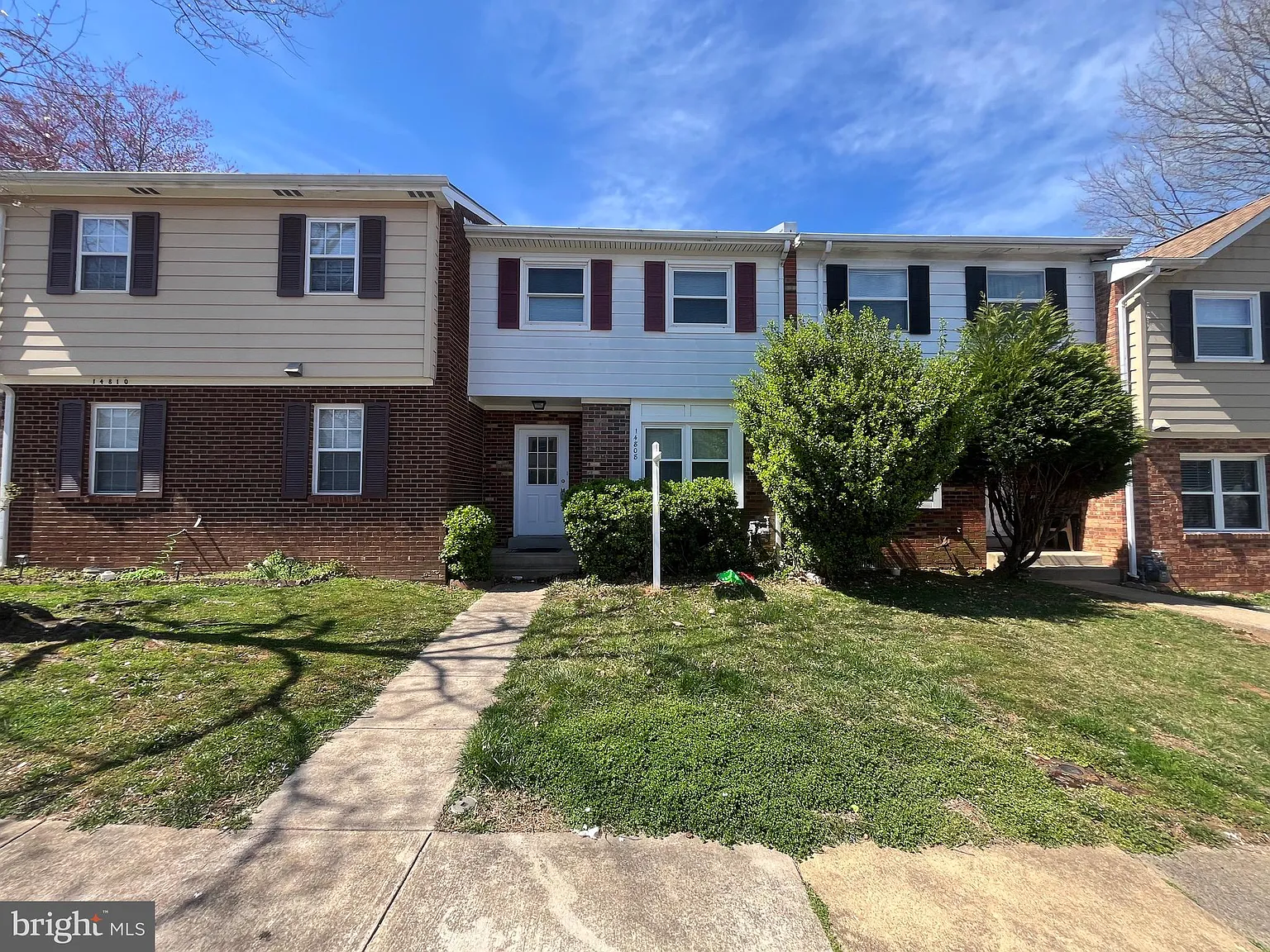 3 bed, 2.5 bath, 1260 sqft, $2,400 — Photo 3